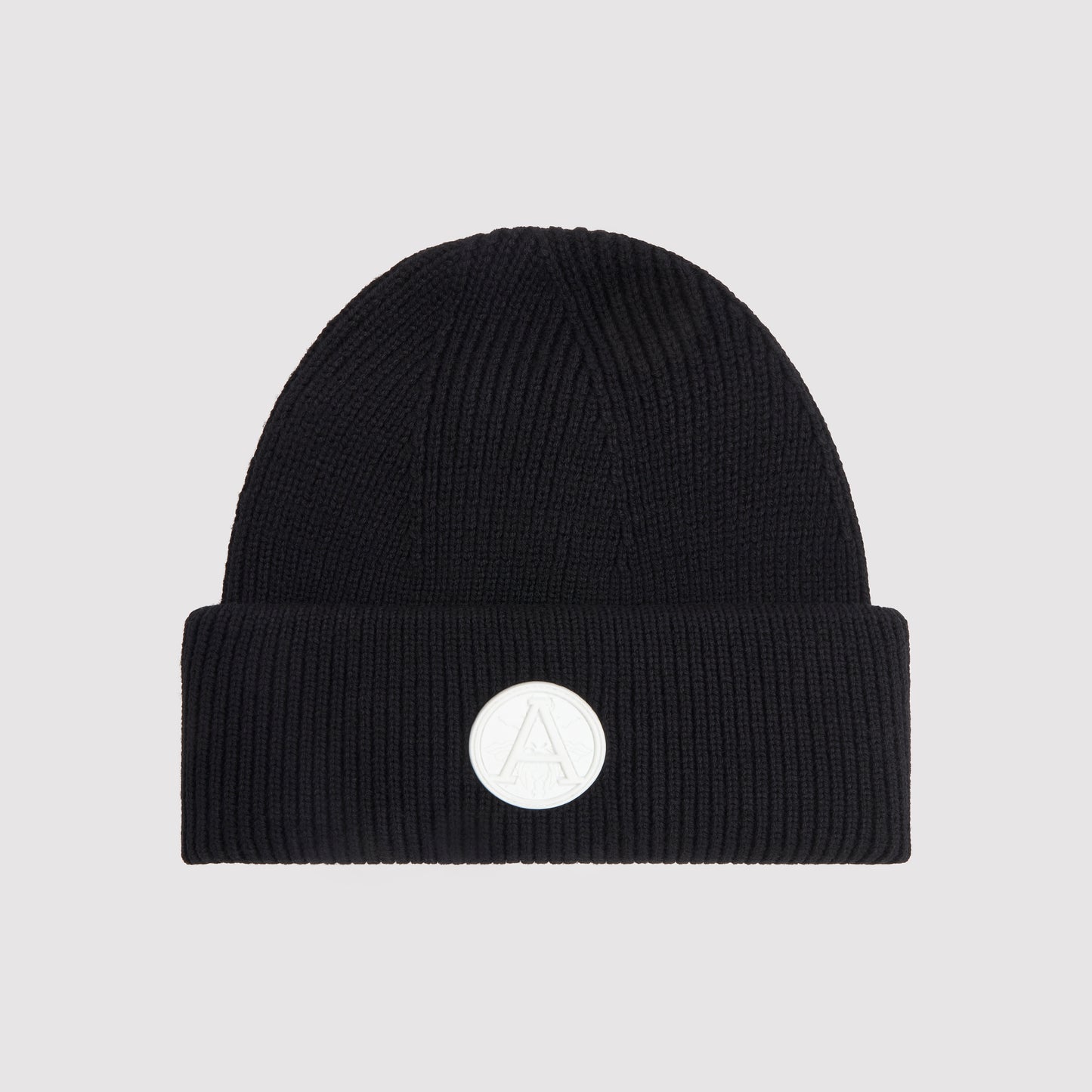 Badge Beanie in Black / White