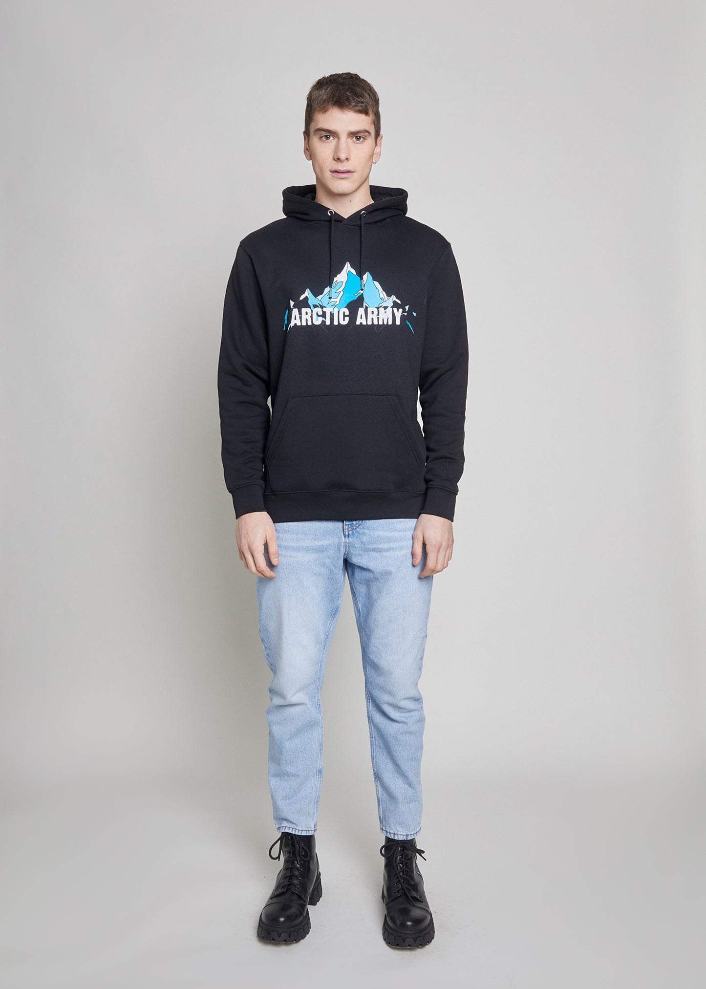 Men's Mountains Hoodie in Black