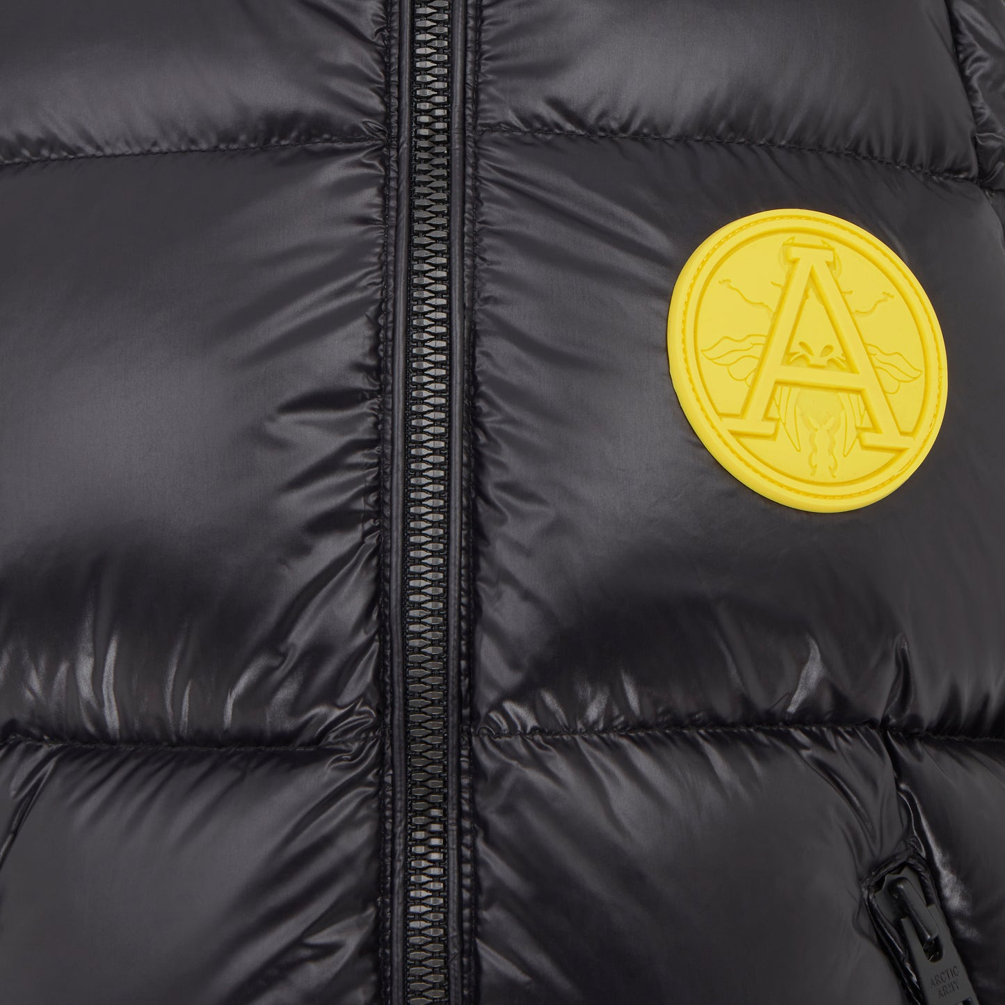 Kids Gilet in Black / Yellow